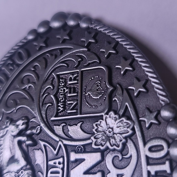 Hesston 2010 National Finals Rodeo belt buckle wangler nfr - Picture 3 of 5